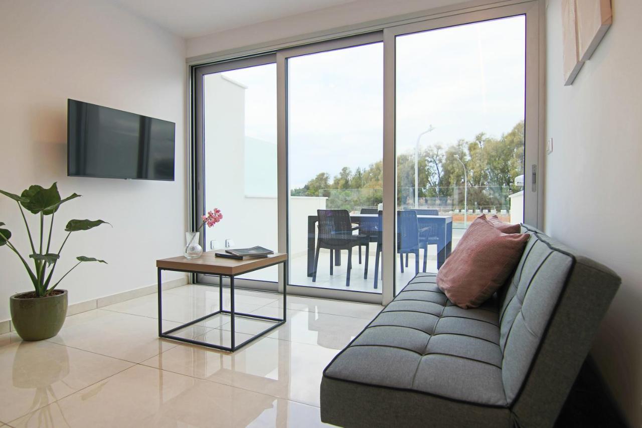 Phaedrus Living - Seaside Luxury Flat Harbour 108 Apartment Paphos Exterior photo