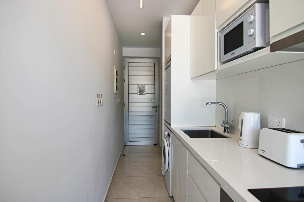 Phaedrus Living - Seaside Luxury Flat Harbour 108 Apartment Paphos Exterior photo