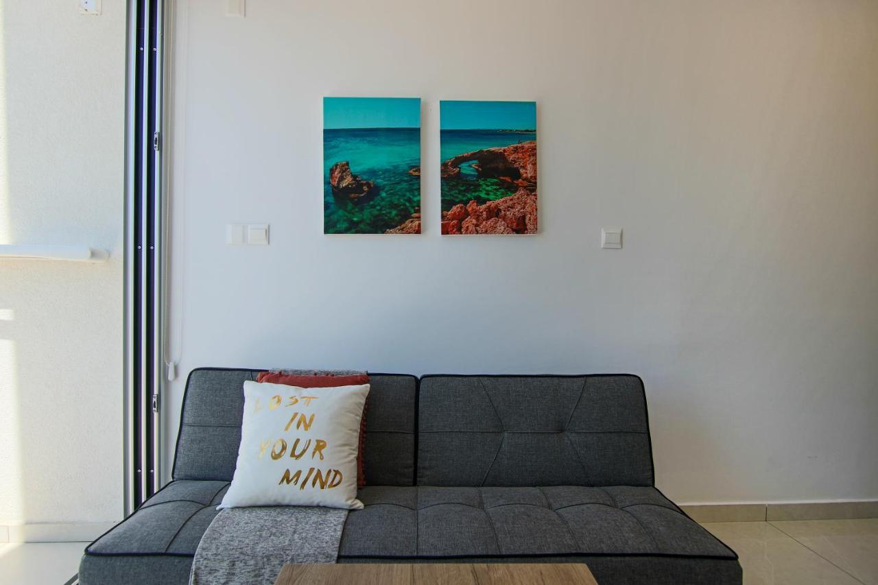 Phaedrus Living - Seaside Luxury Flat Harbour 108 Apartment Paphos Exterior photo
